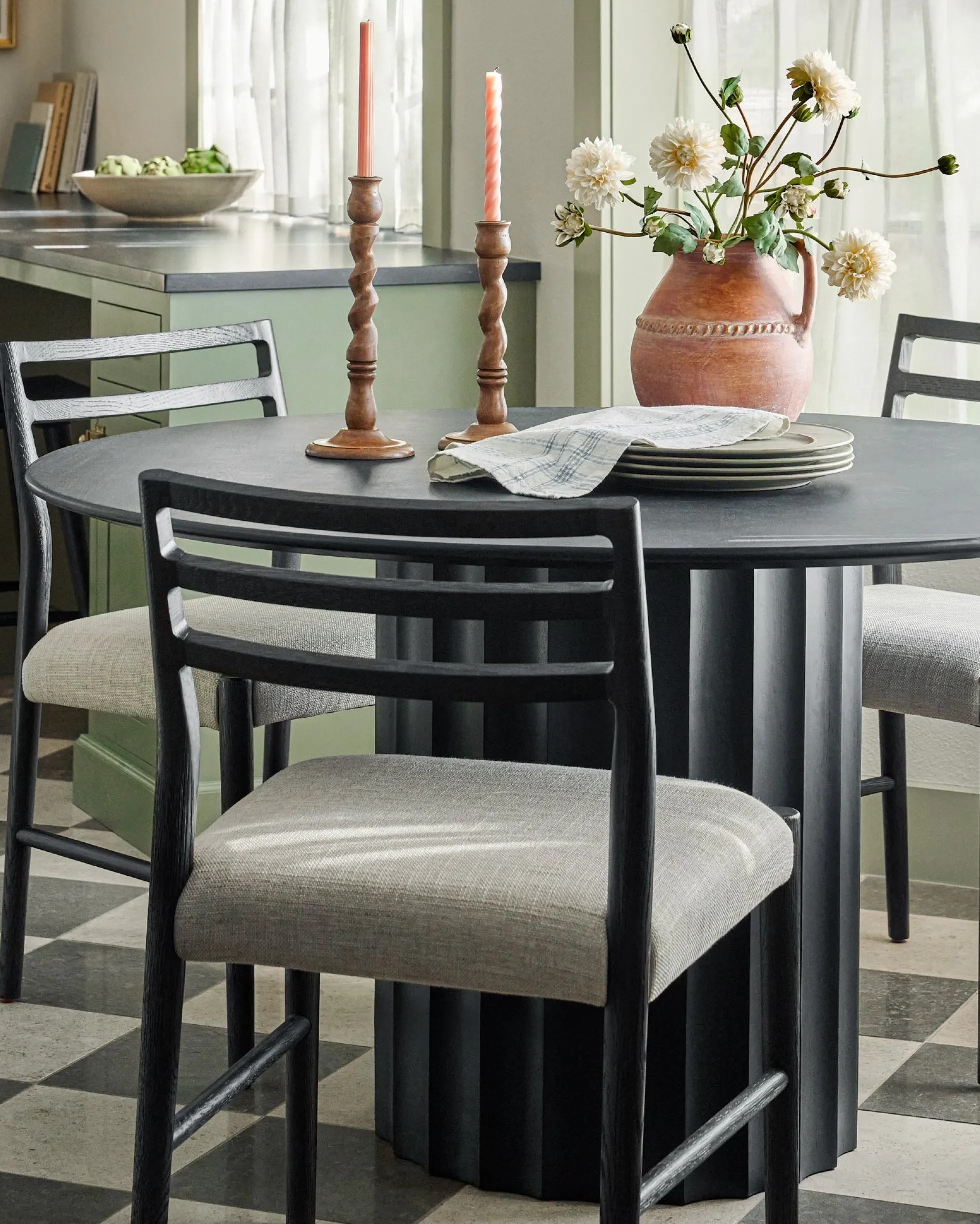 Lillian Dining Table