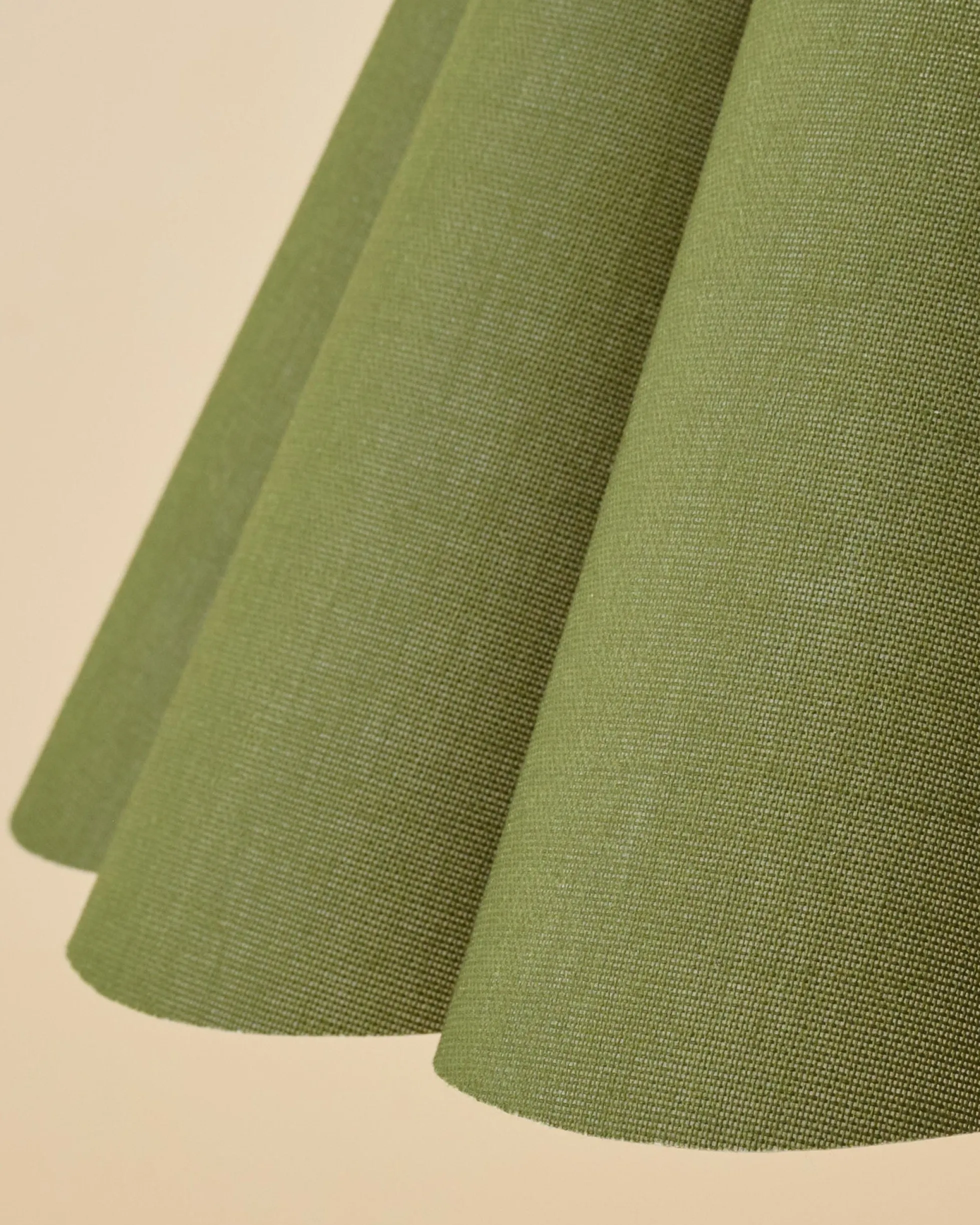 Linen Scallop Shade - Calla Green