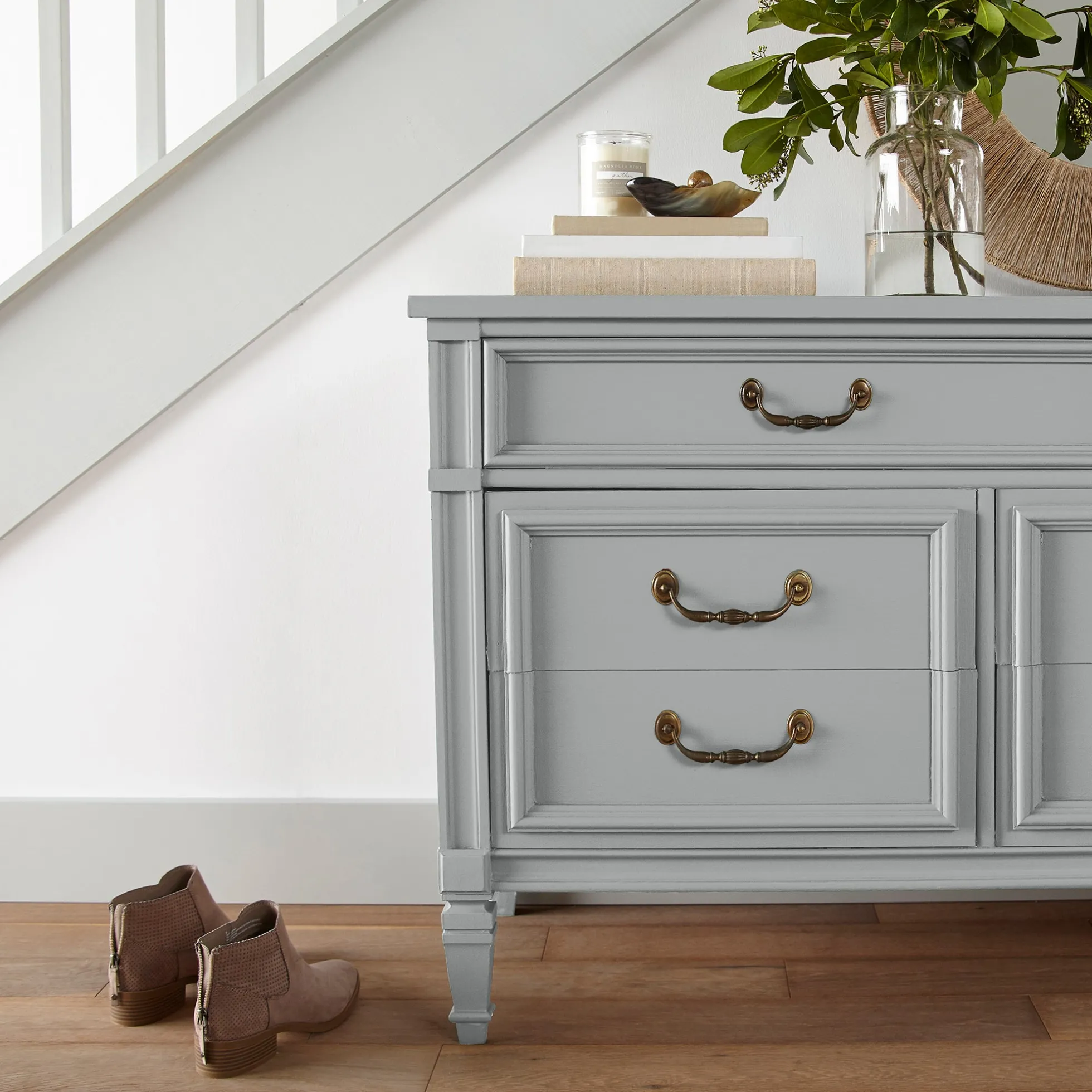 Loft - Trim, Door + Cabinetry Paint