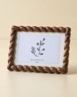 Lorrie Twisted Wood Frame