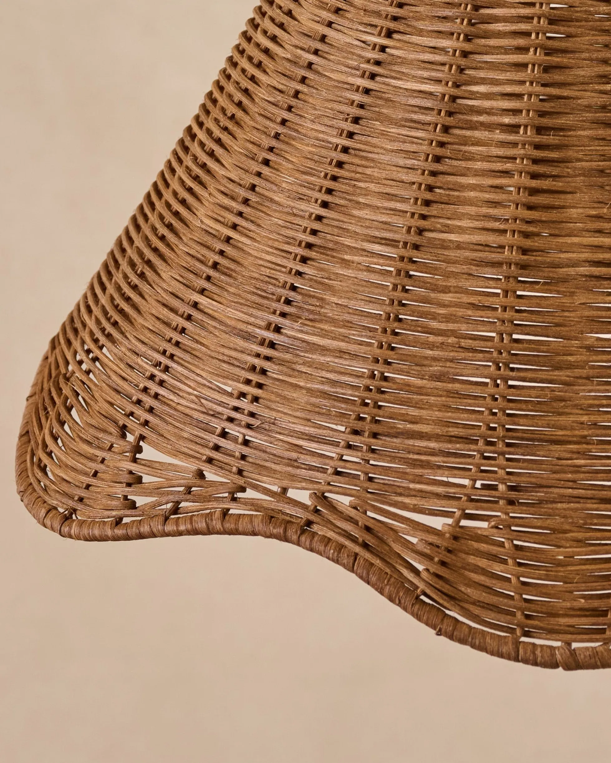 Lucinda Rattan Scallop Pendant (14"-20")