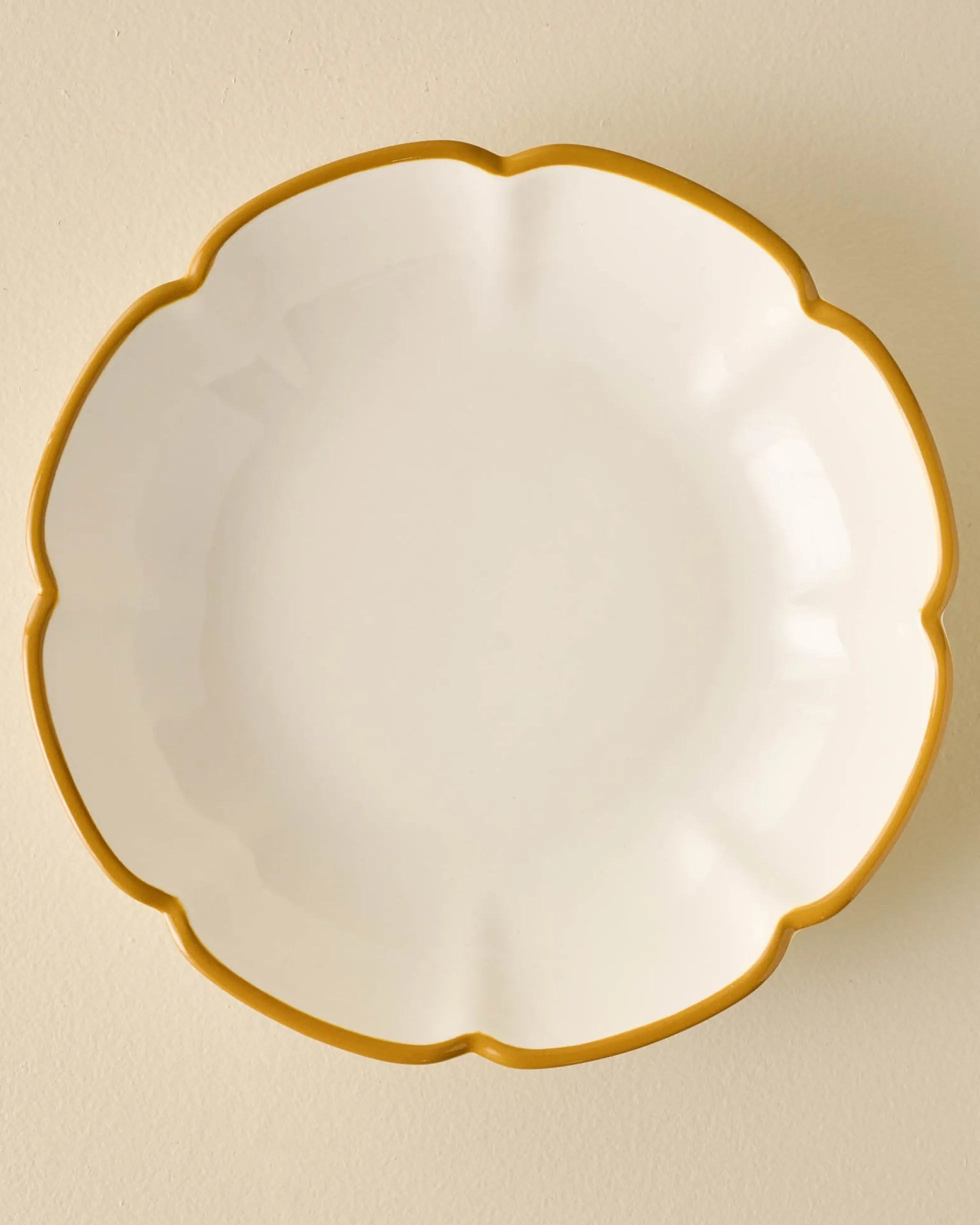 Luna Scalloped Pasta Bowl