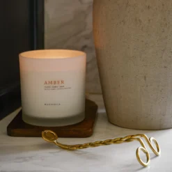 Magnolia Amber Candle