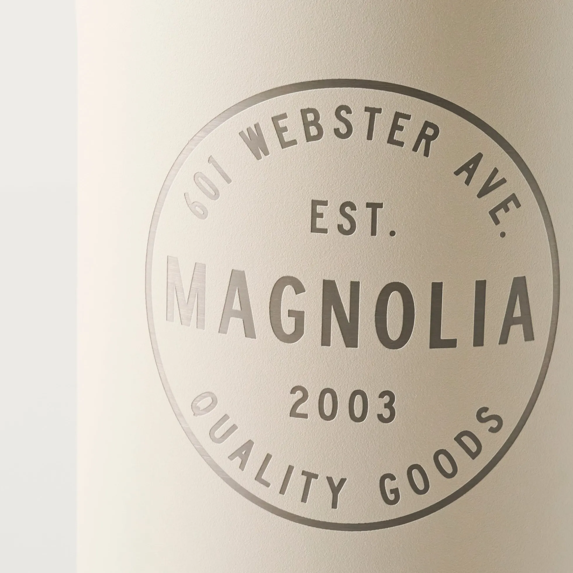 Magnolia Crest Cream 32oz Hydrojug Sport Tumbler