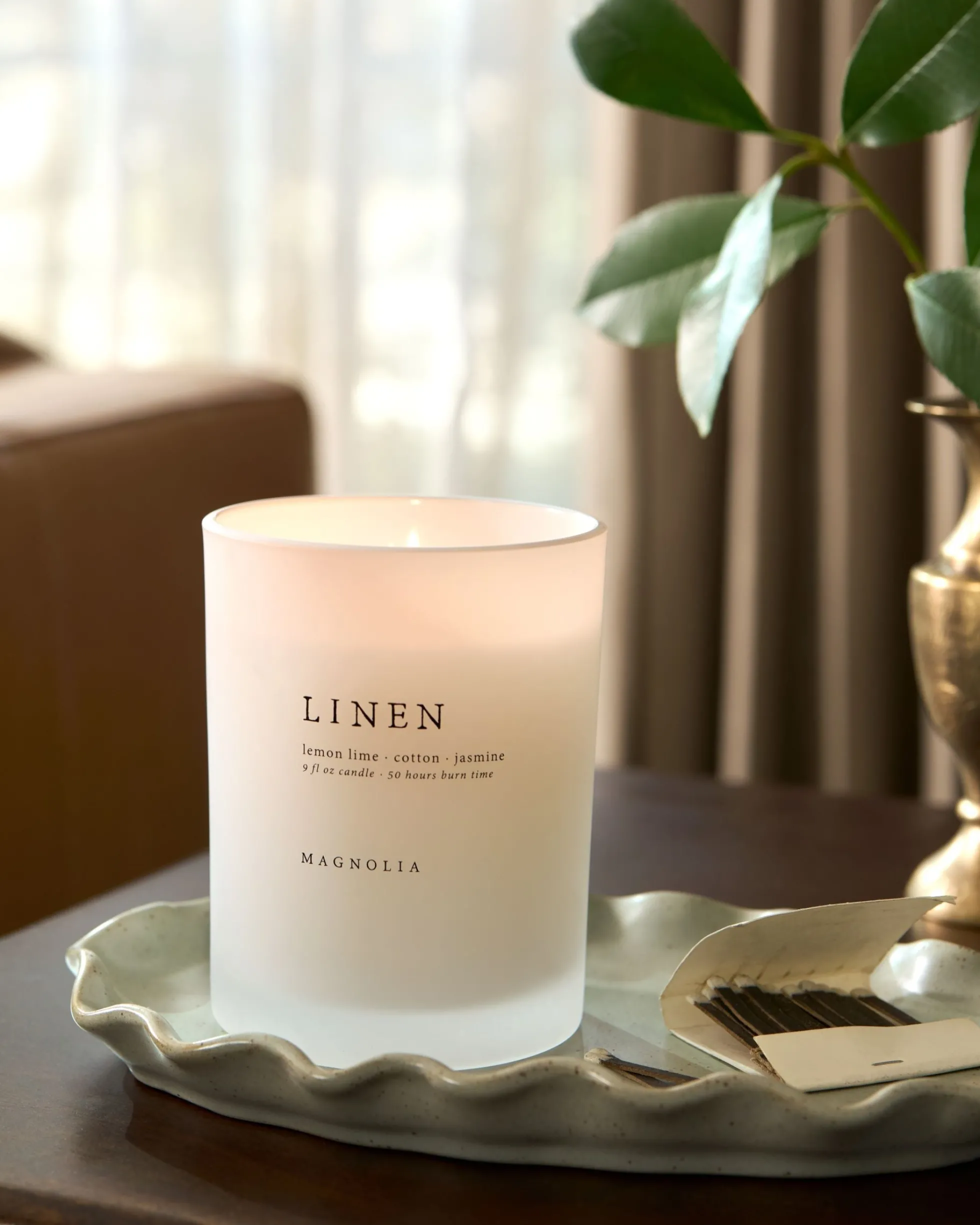 Magnolia Linen Candle