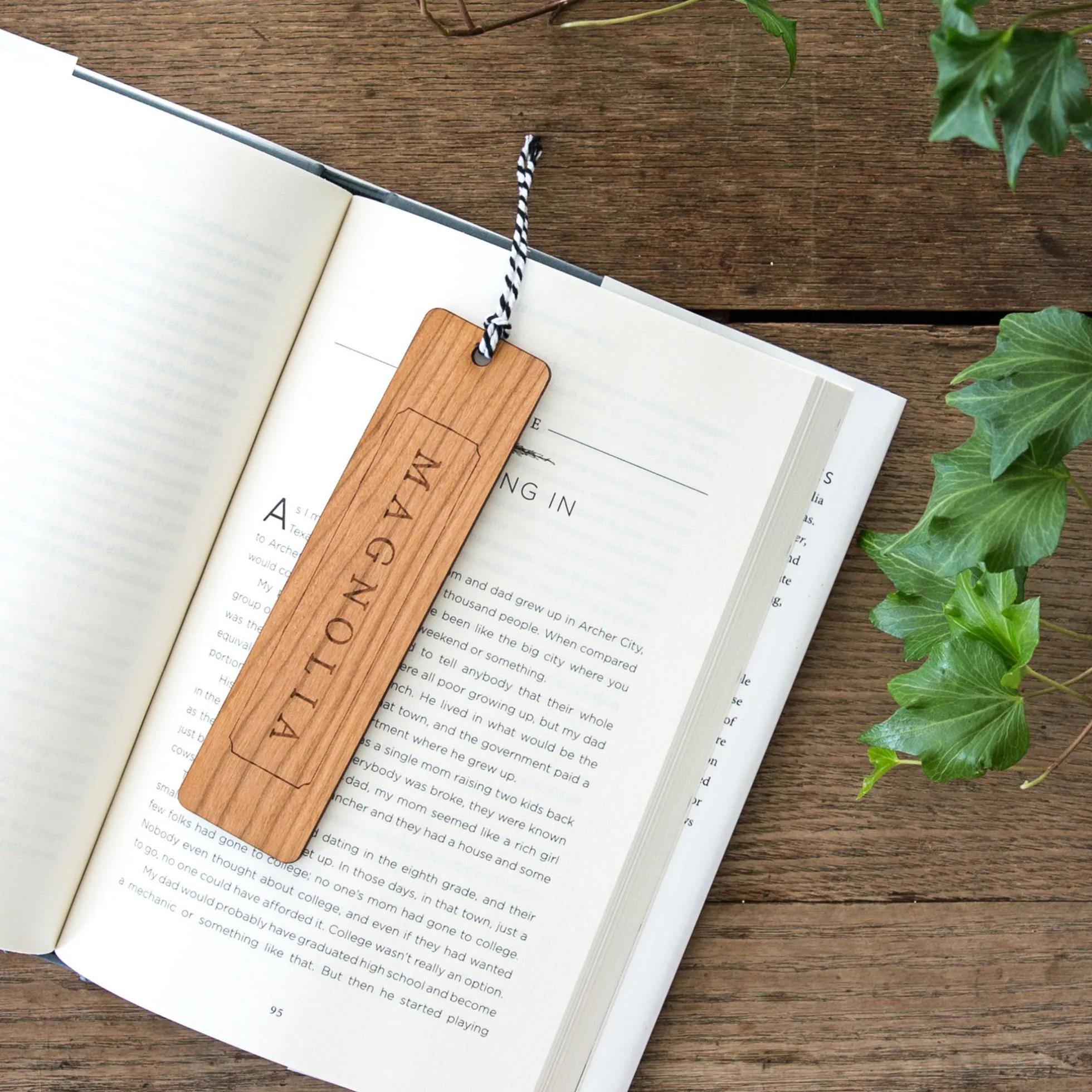 Magnolia Wooden Bookmark