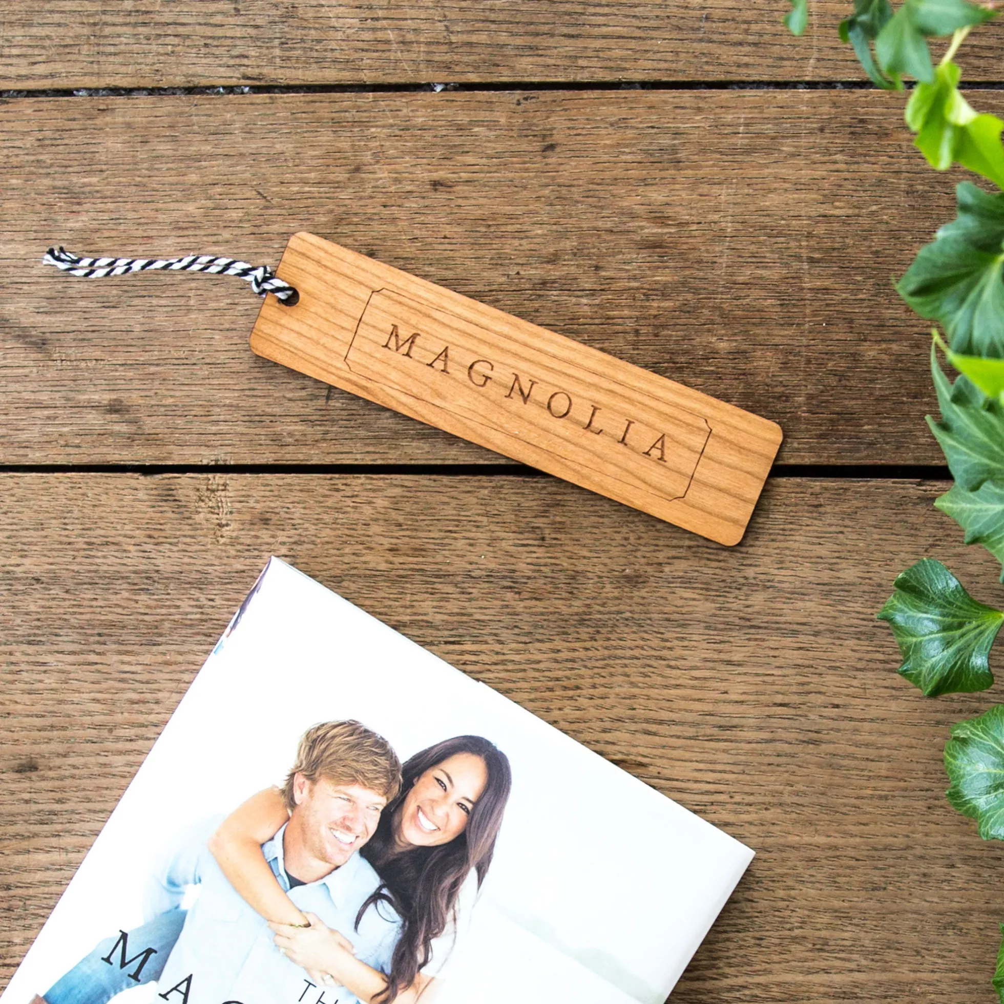 Magnolia Wooden Bookmark
