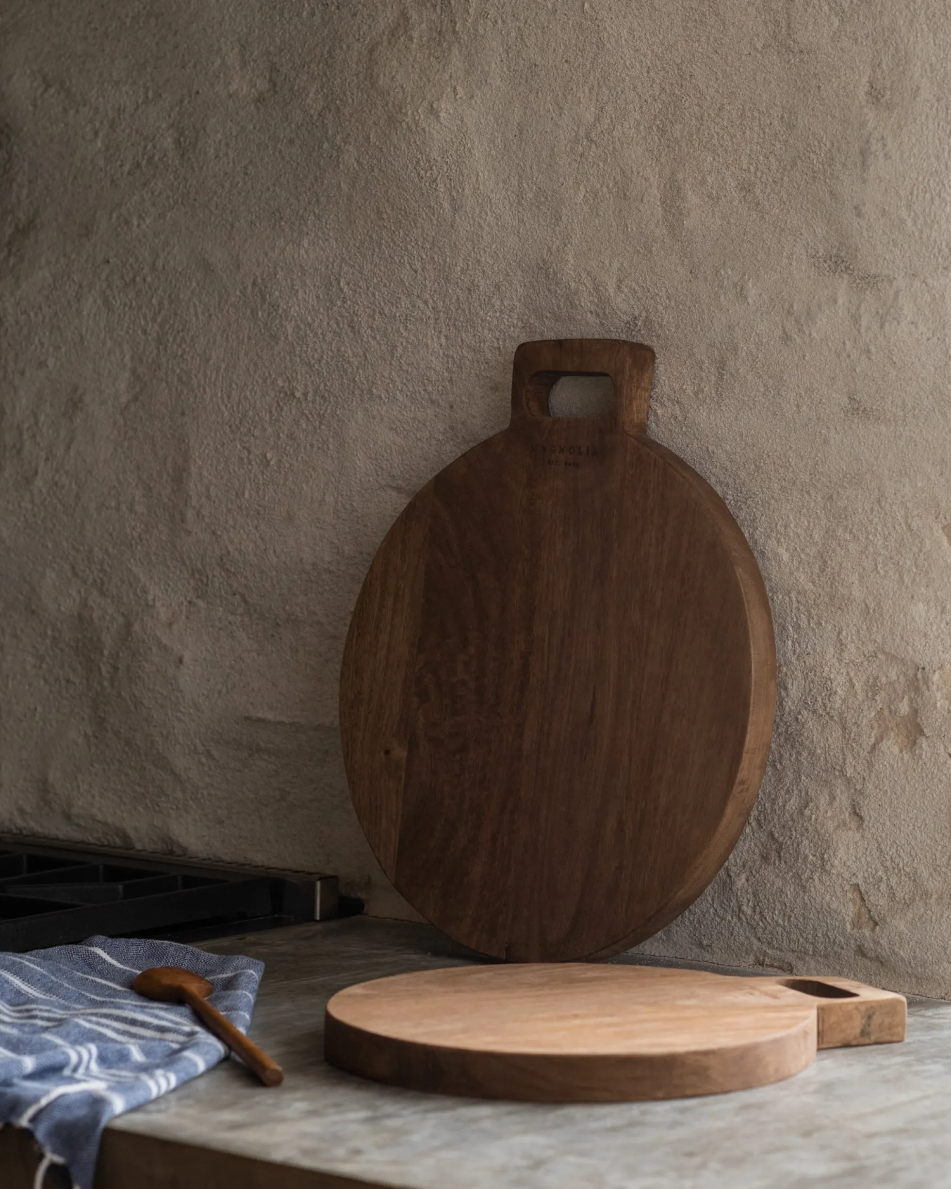Mango Wood Round Bread Board