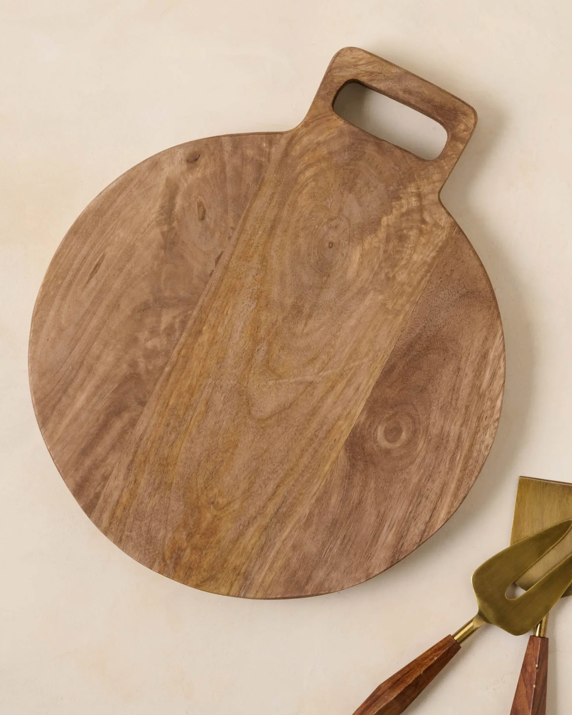 Mango Wood Round Bread Board