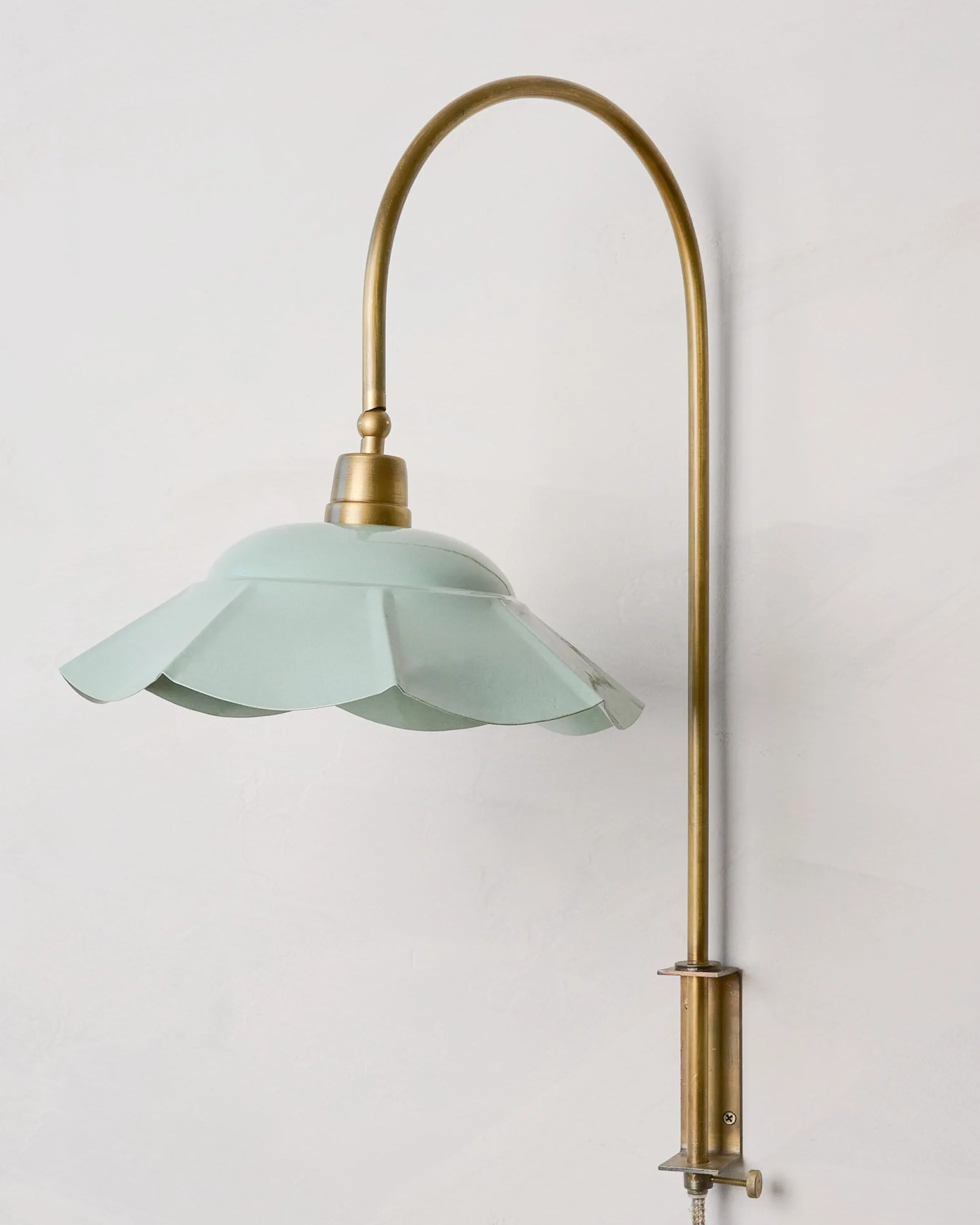 Mary Enamel Plug-in Sconce