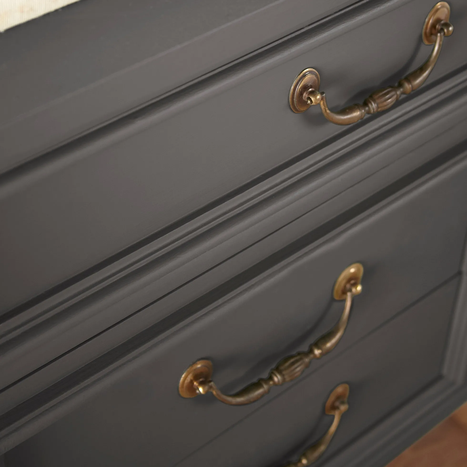 Moments - Trim, Door + Cabinetry Paint