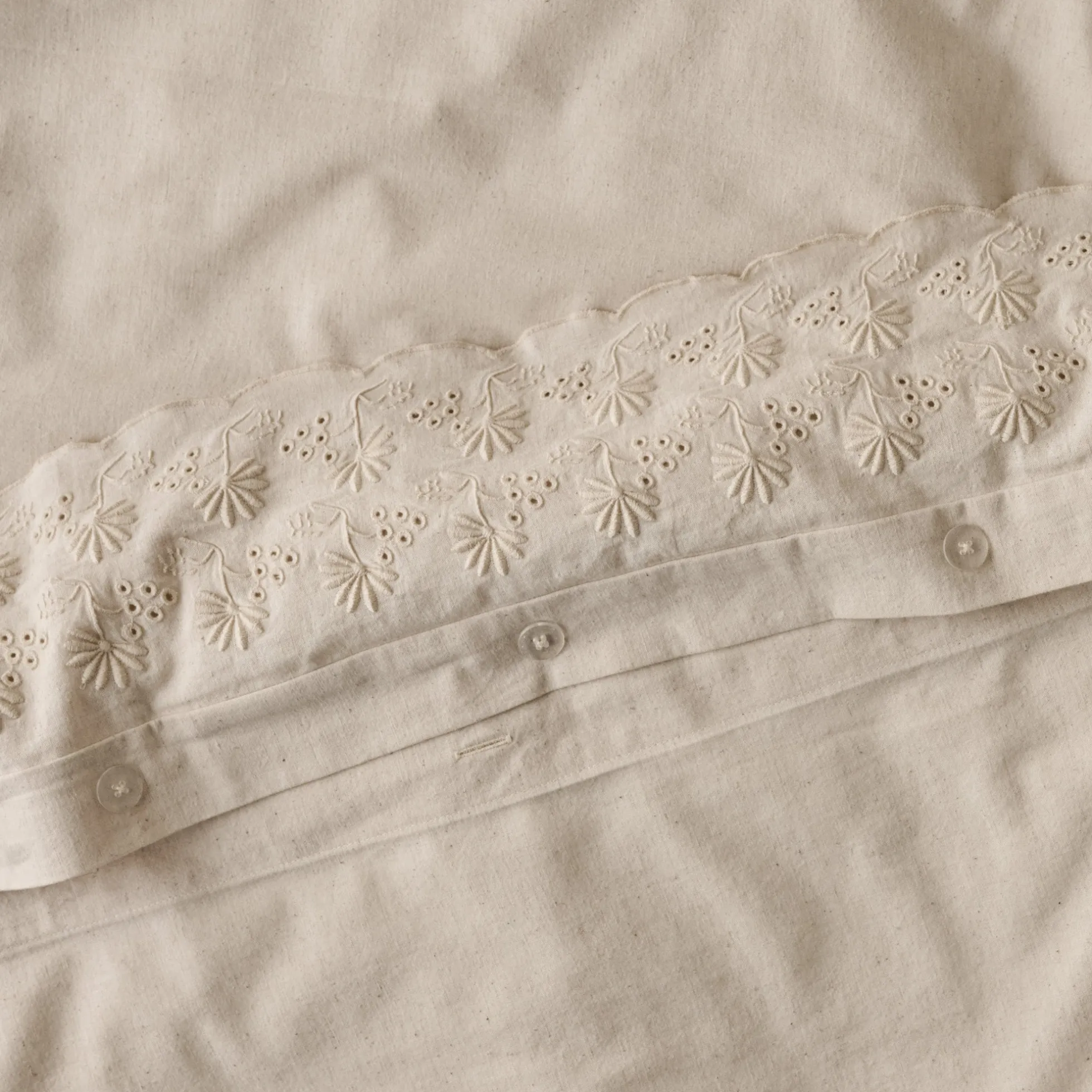 Natural Clara Eyelet Flange Duvet + Sham Set (King)