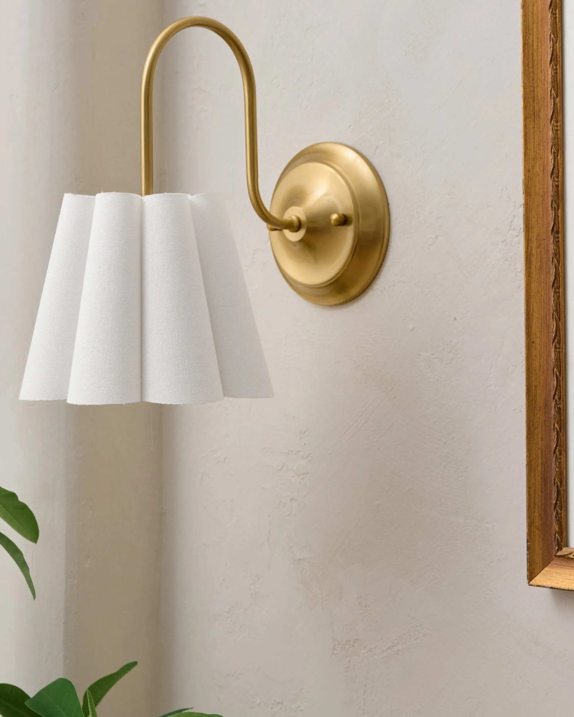 Odette Linen Scallop Wired Sconce