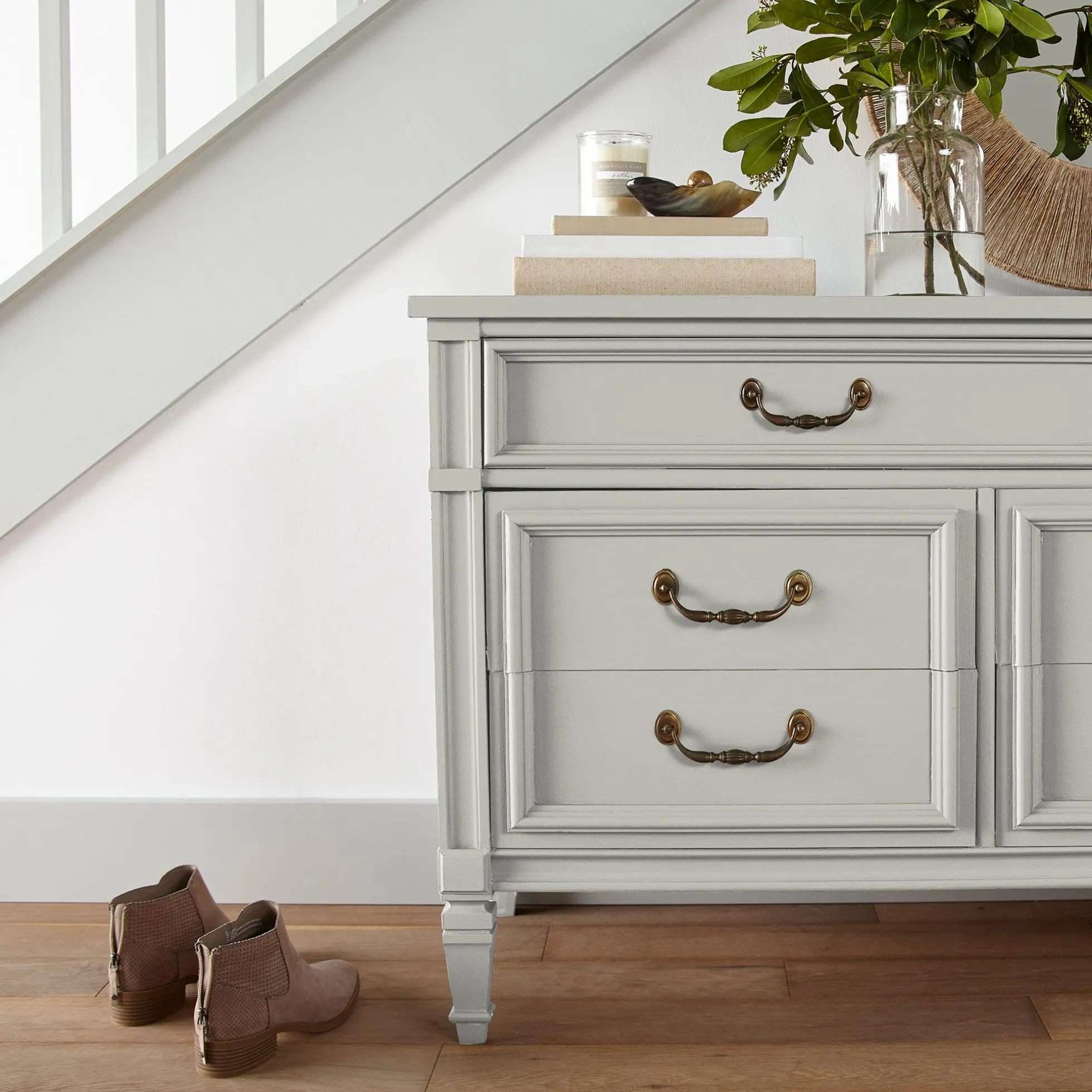 One Horn White - Trim, Door + Cabinetry Paint