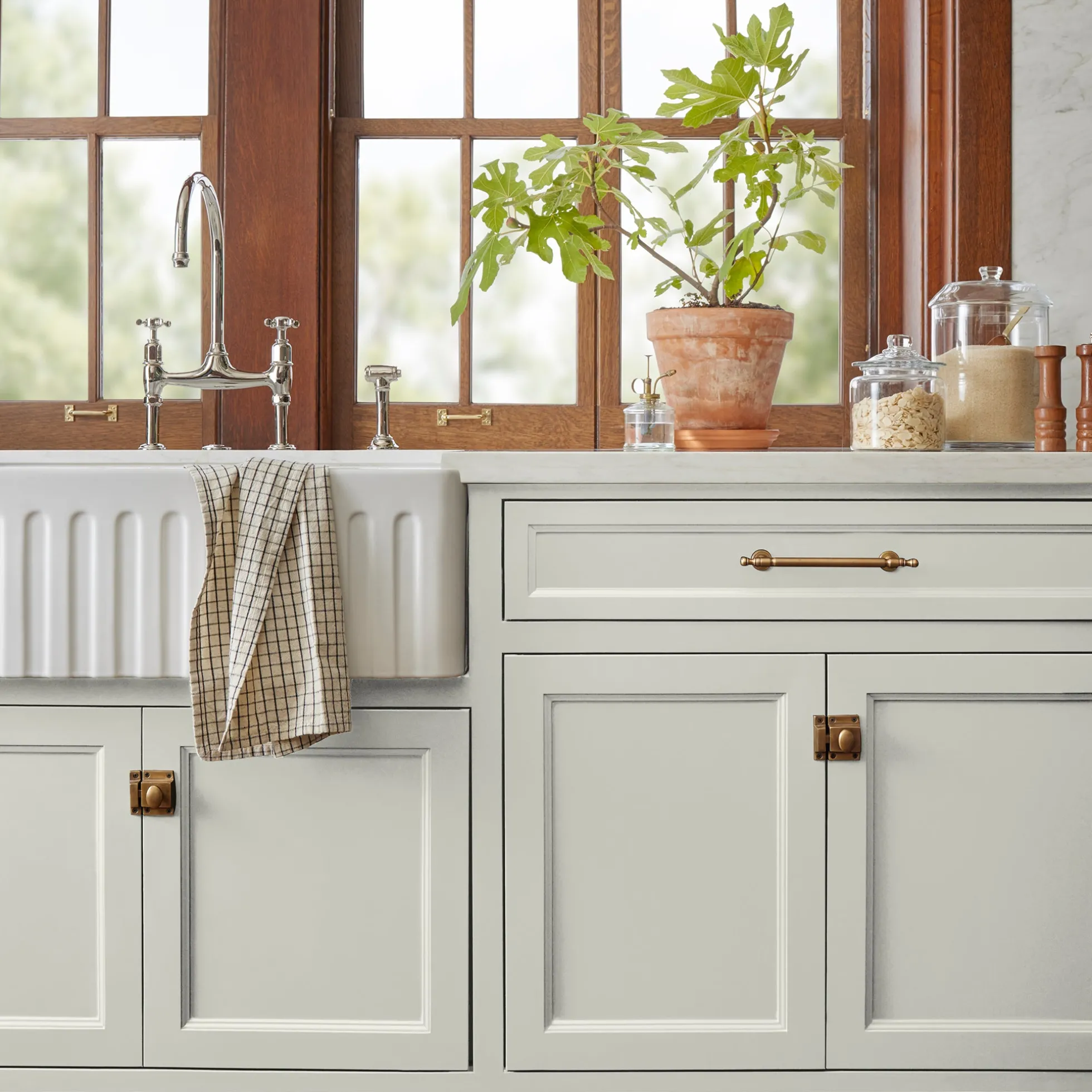 One Horn White - Trim, Door + Cabinetry Paint