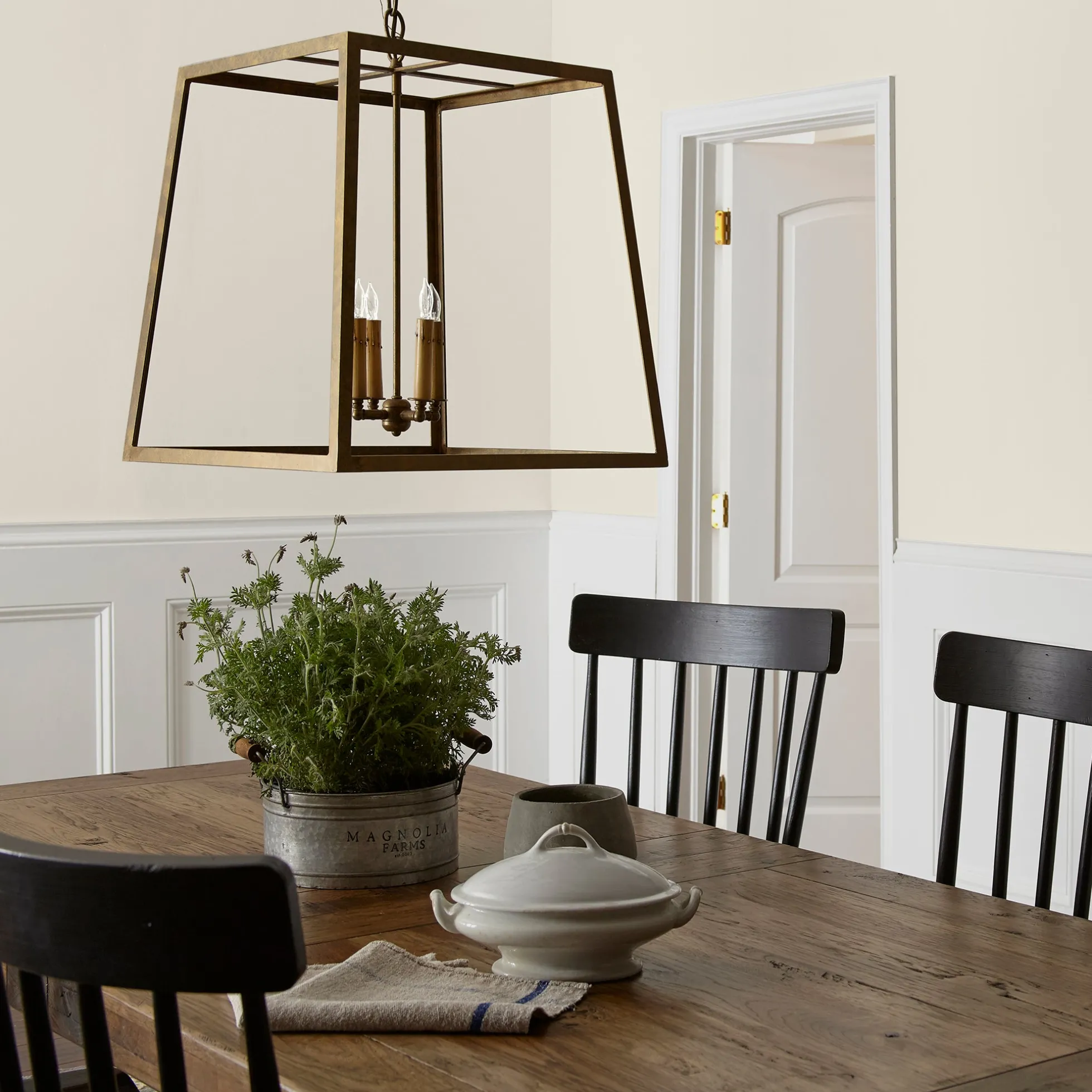 Pearly Cotton - Classic Interior Paint