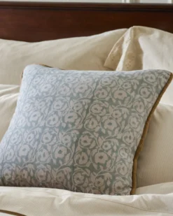 Pivoine Fleurs Pillow