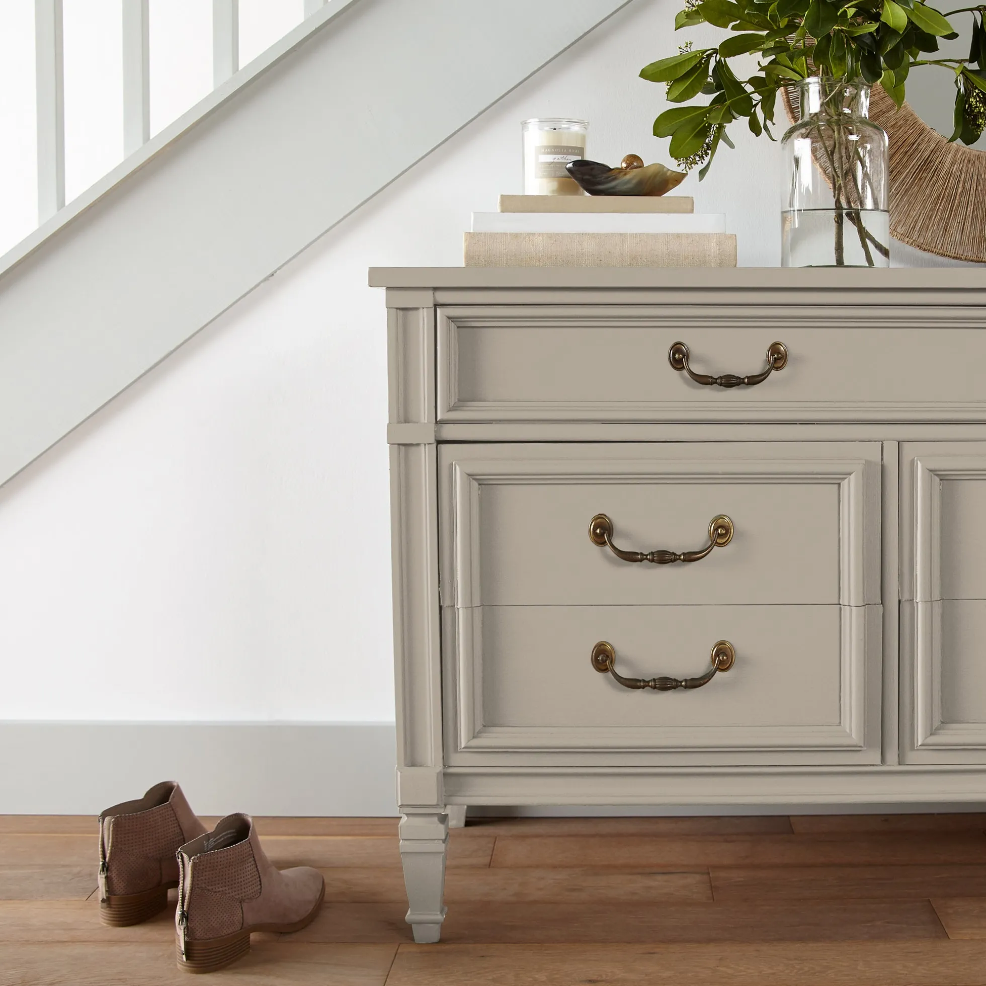 Quaint Cottage - Classic Interior Paint