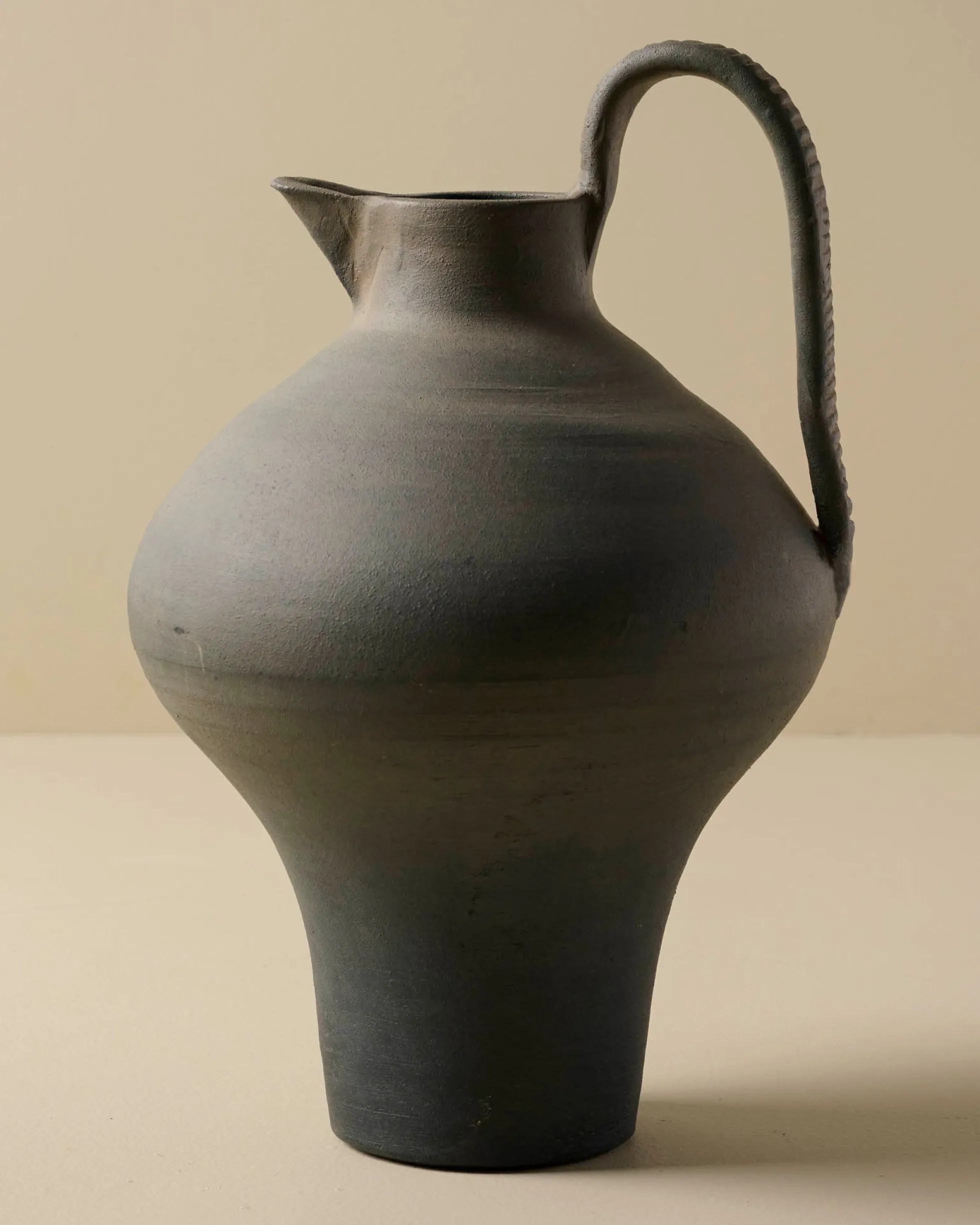 Ravine Black Ceramic Jug