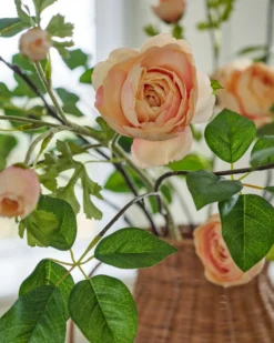 Real Touch Ranunculus Stem