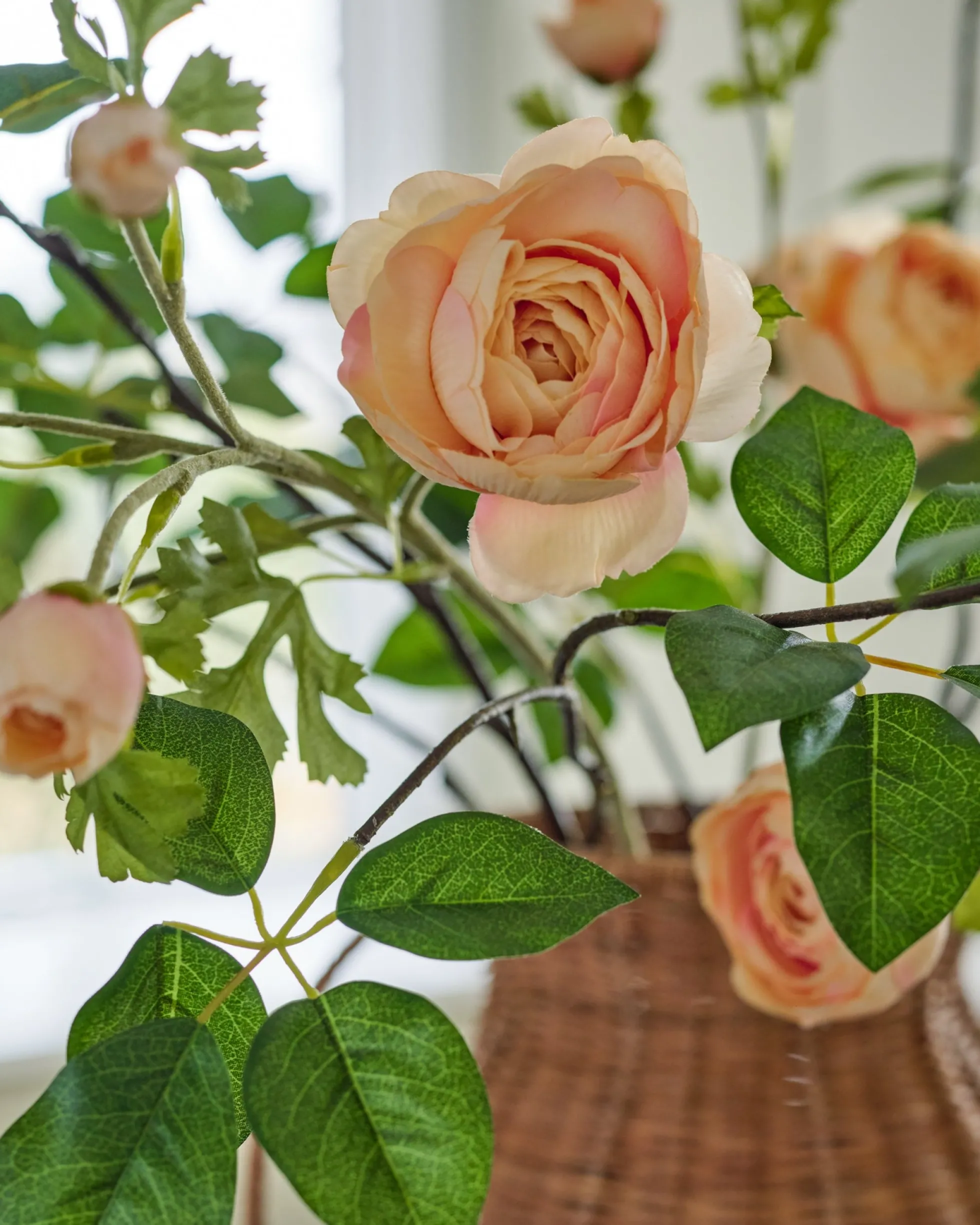 Real Touch Ranunculus Stem