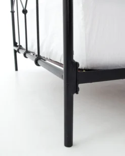 Riley Bed