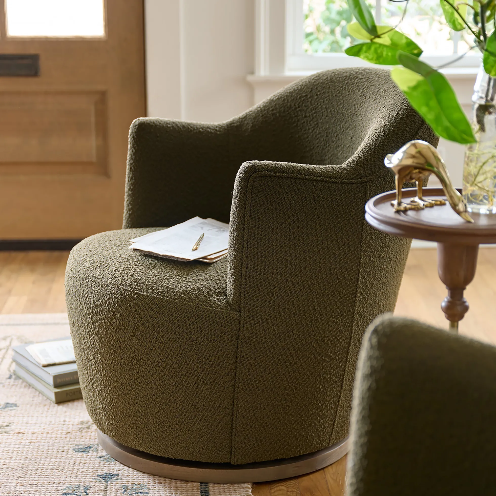 Rose Swivel Chair