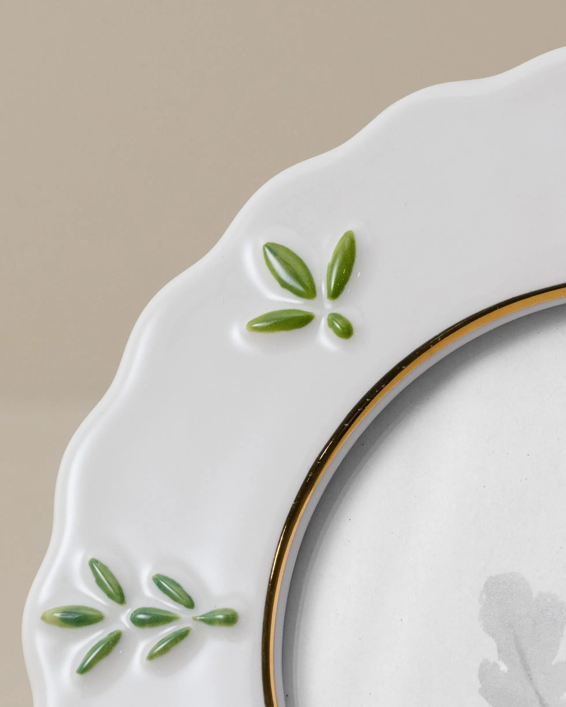 Round Ceramic Juliet Photo Frame