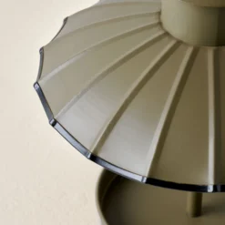 Round Roof Bird Feeder