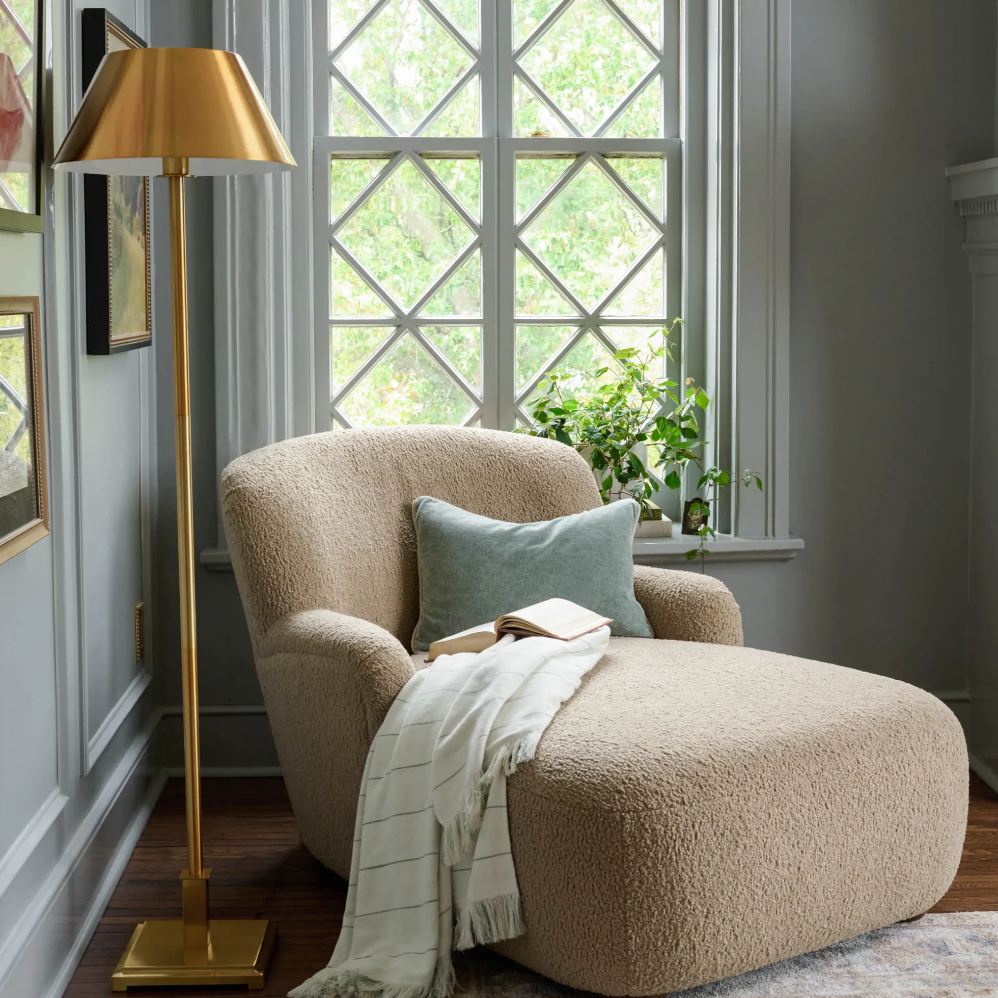 Ruby Chaise Lounge