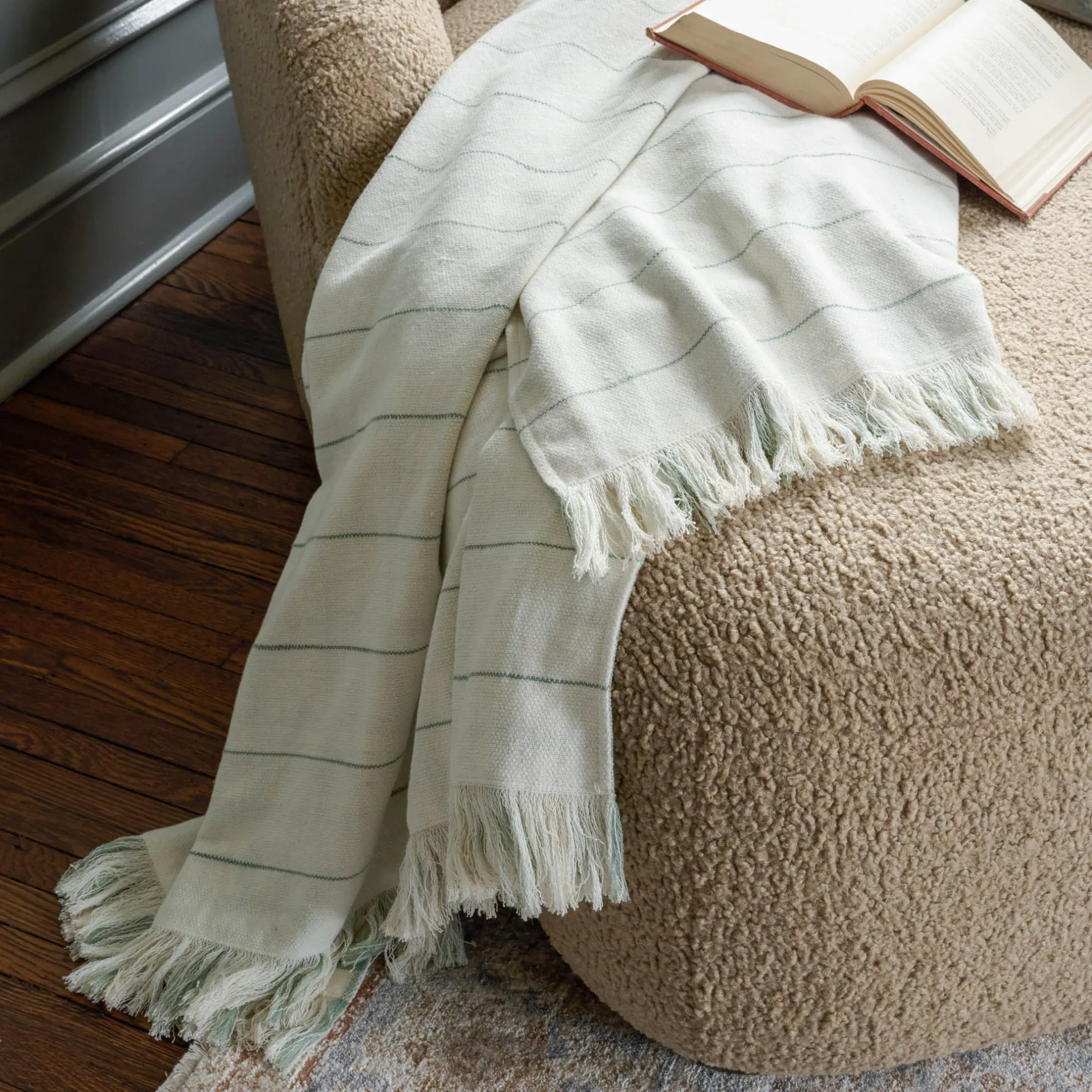 Ruby Chaise Lounge