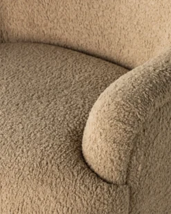 Ruby Swivel Chair