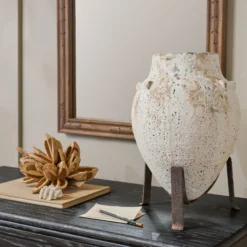 Rustic Cortona Vase on Stand