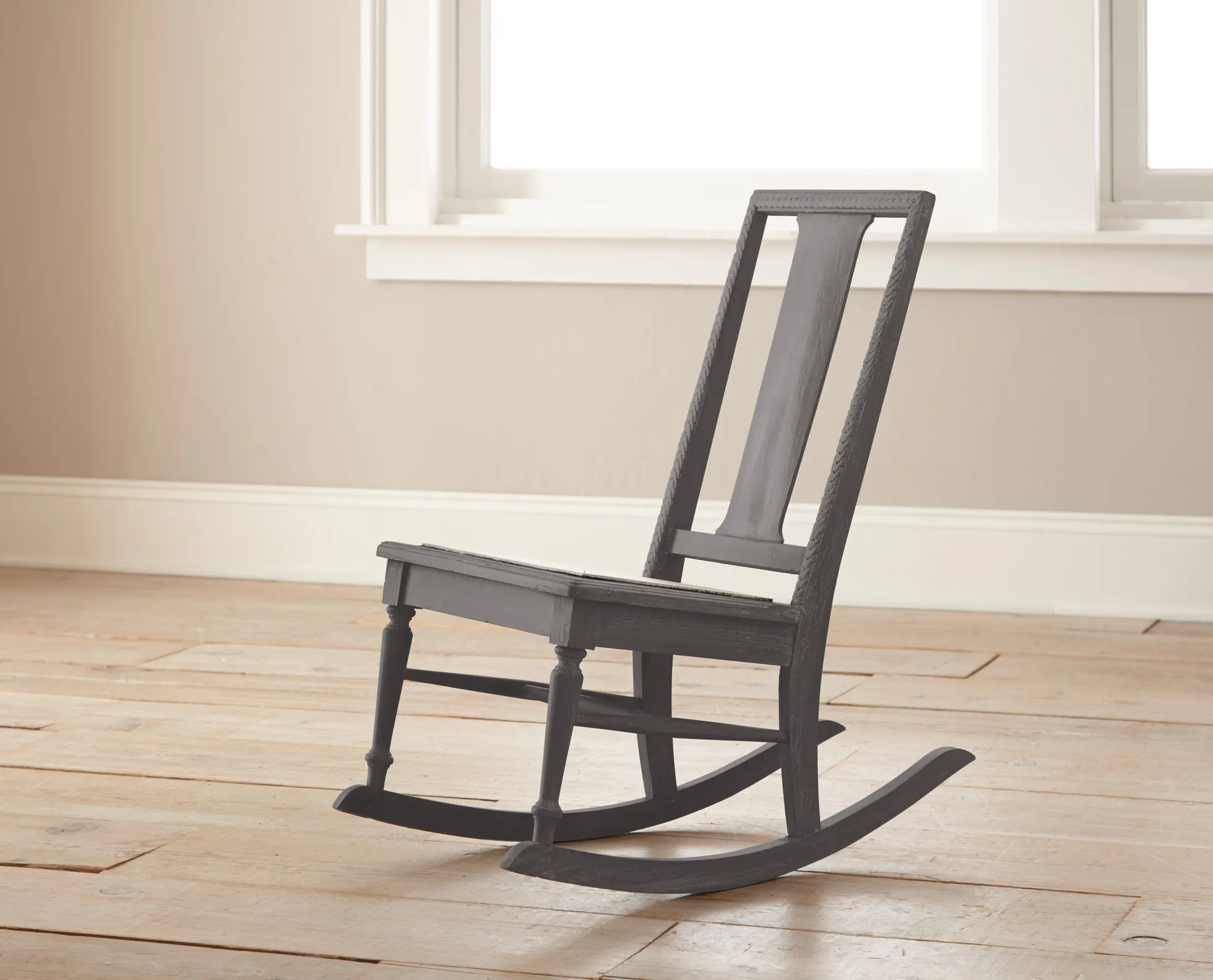 Salvaged - Chalk Style Paint