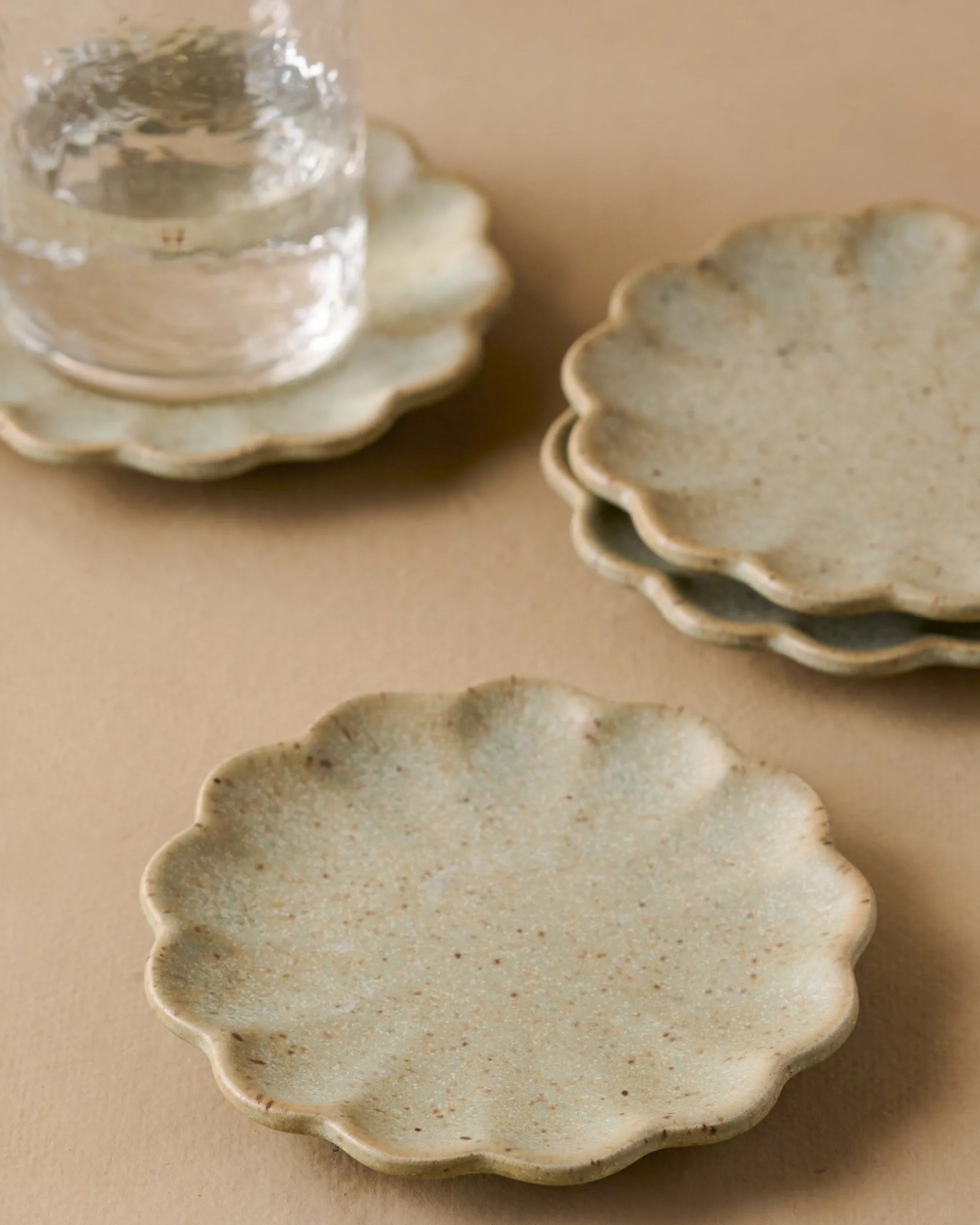 Scalloped Edge Stoneware Coaster Set