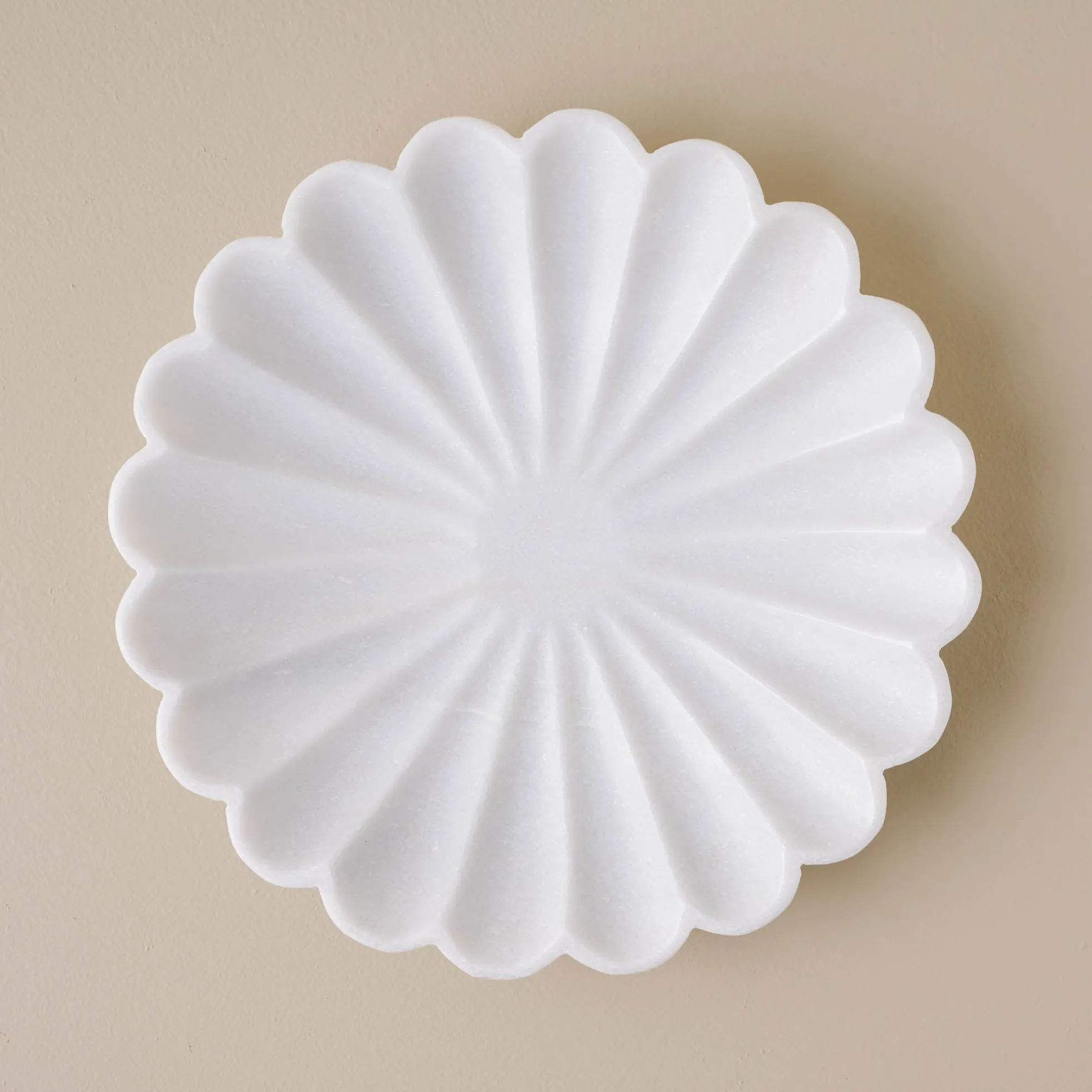 Scalloped Marble Accent Bowl