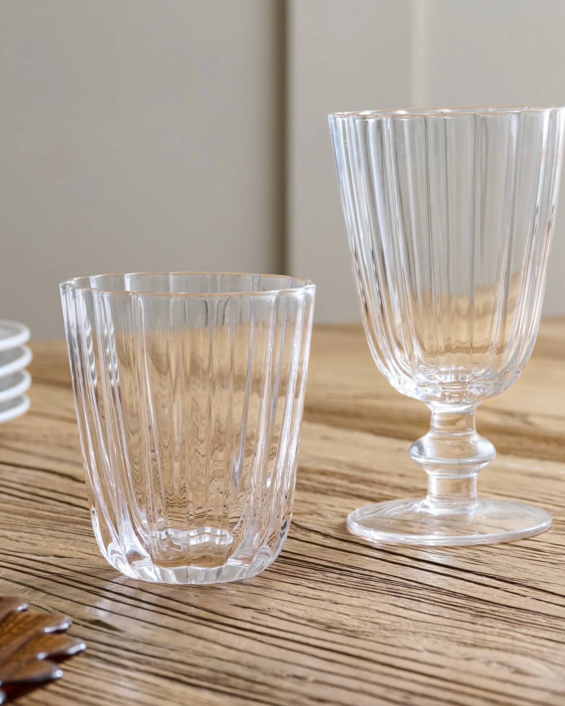 Scalloped Rim Glass Tumbler