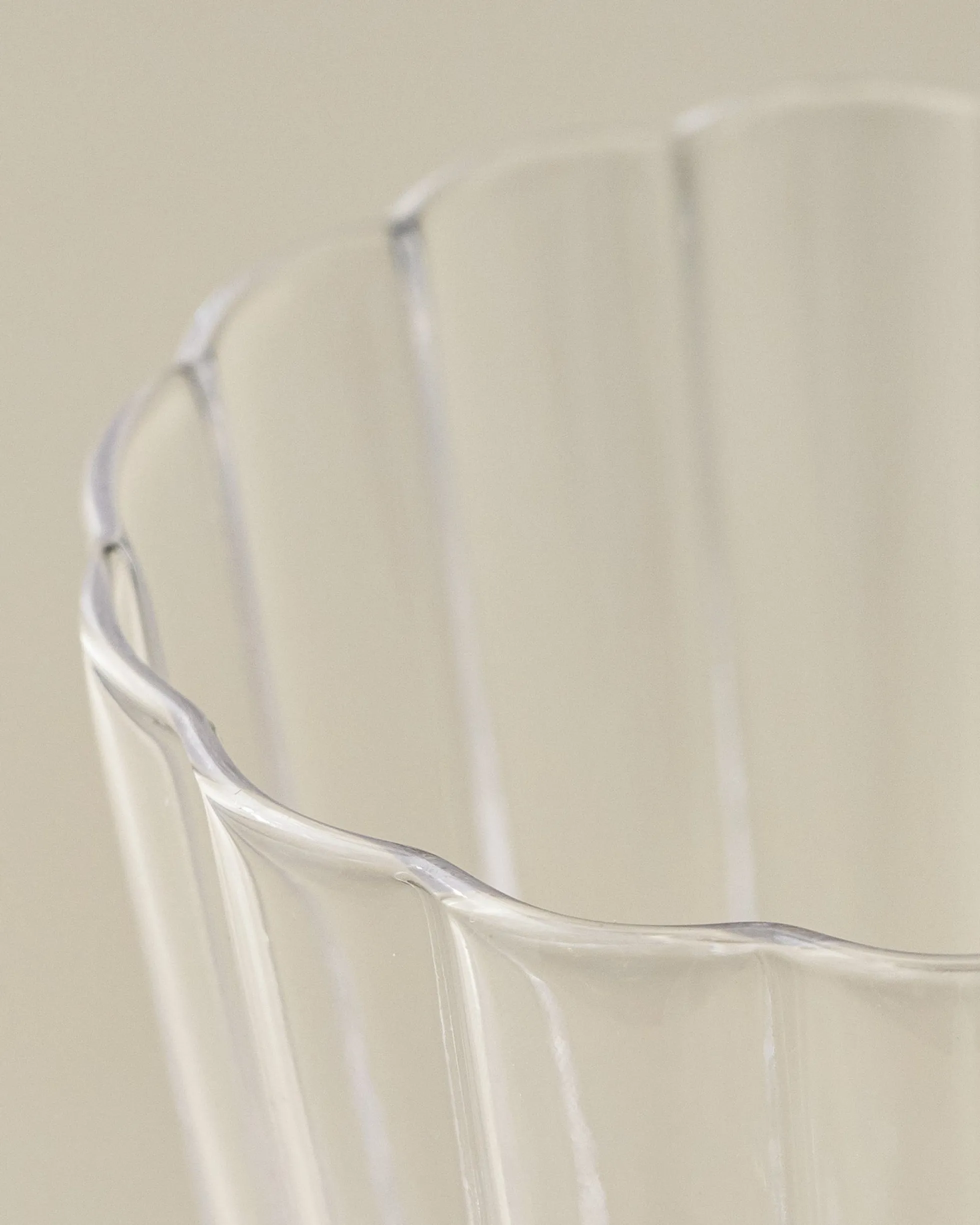 Scalloped Rim Glass Tumbler