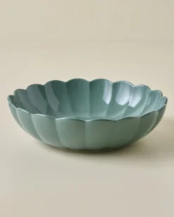 Seagrass Scalloped Serving Bowl