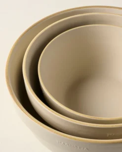 Set of Vintage-Inspired Mixing Bowls