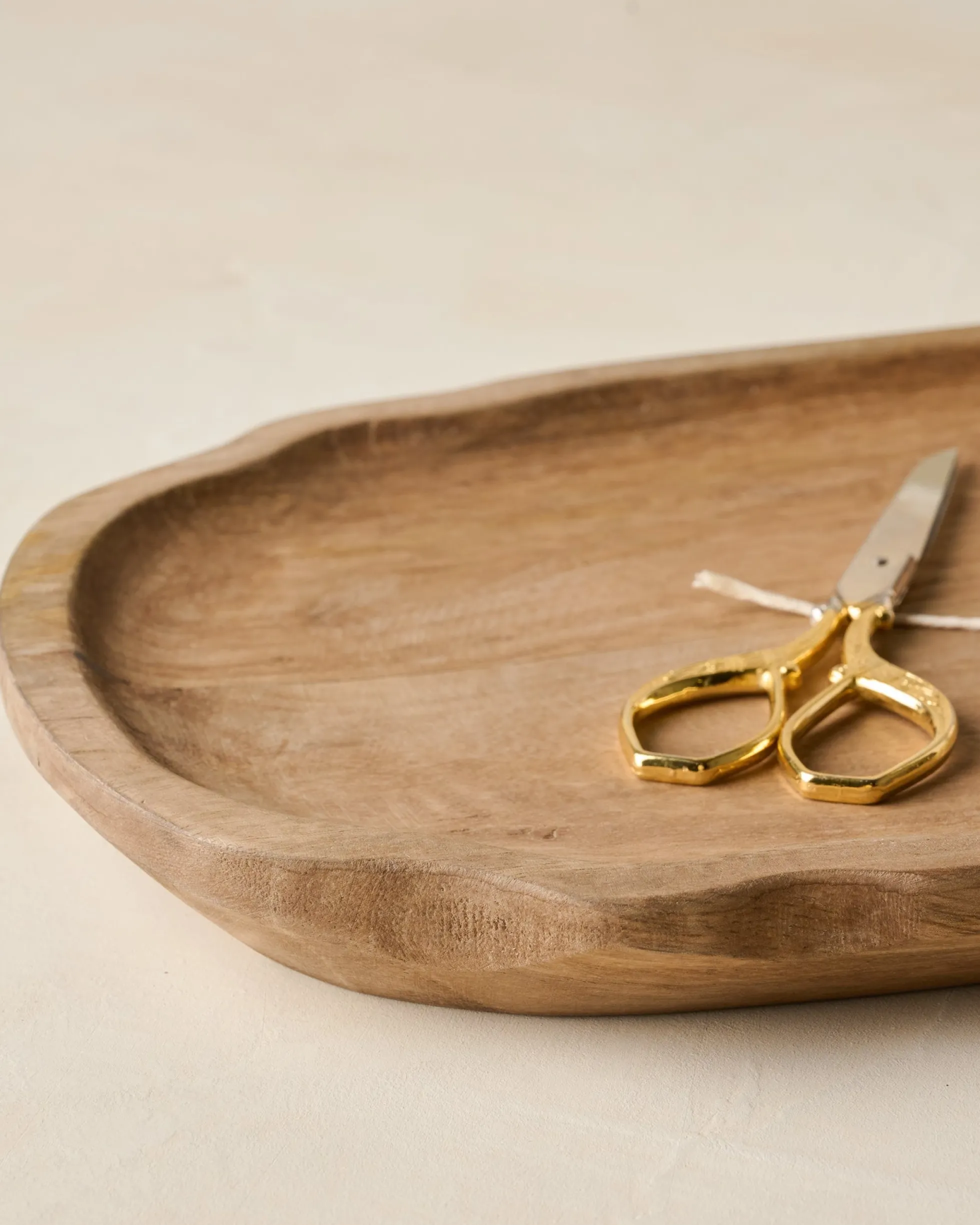 Small Brigitte Fluted Edge Wood Tray