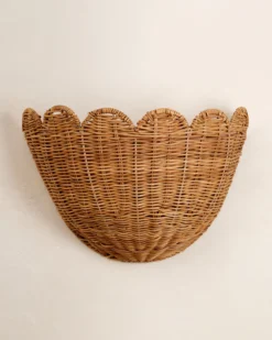 Solene Scalloped Woven Wall Basket