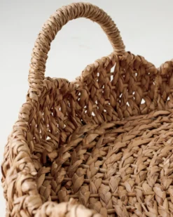 Solene Woven Scalloped Tray