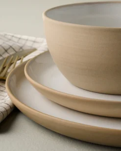 Stone White Lakelynn Plate