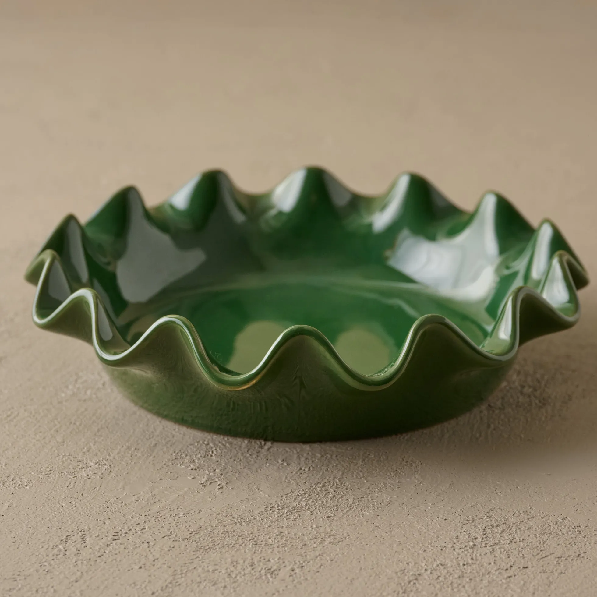 The Cottage Collection Forest Green Scalloped Pie Dish