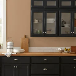 Vintage Crown - Premium Interior Paint