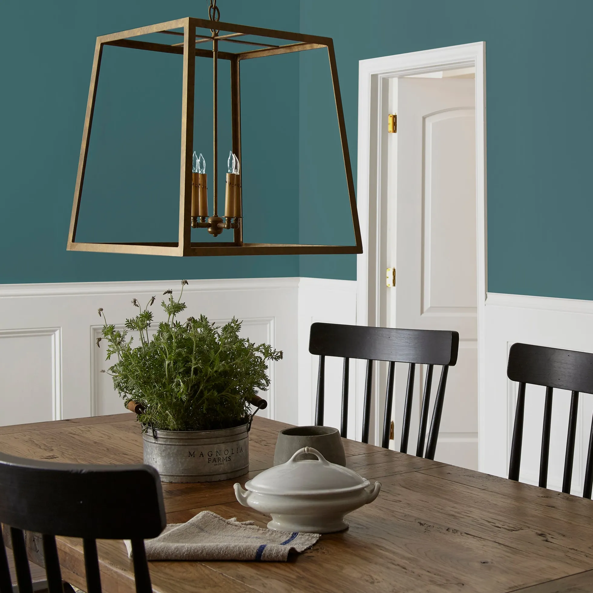 Weekend - Classic Interior Paint
