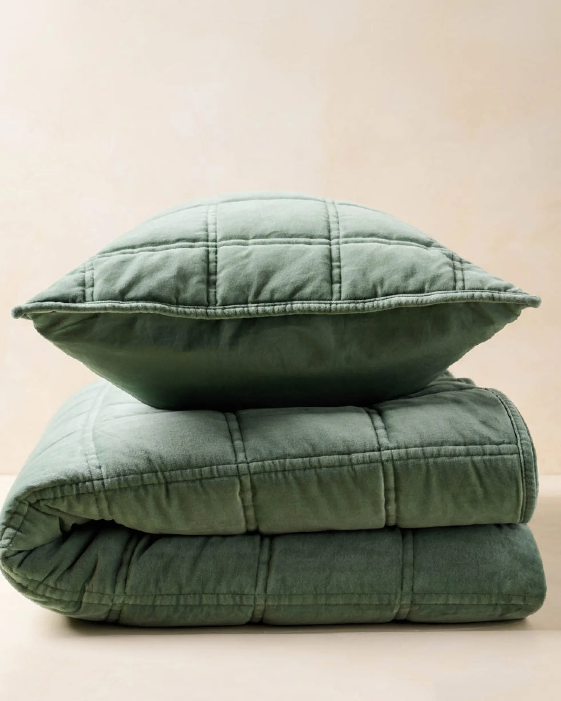 Weekend Velvet Quilt - Dusty Green