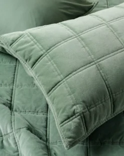 Weekend Velvet Quilt - Dusty Green