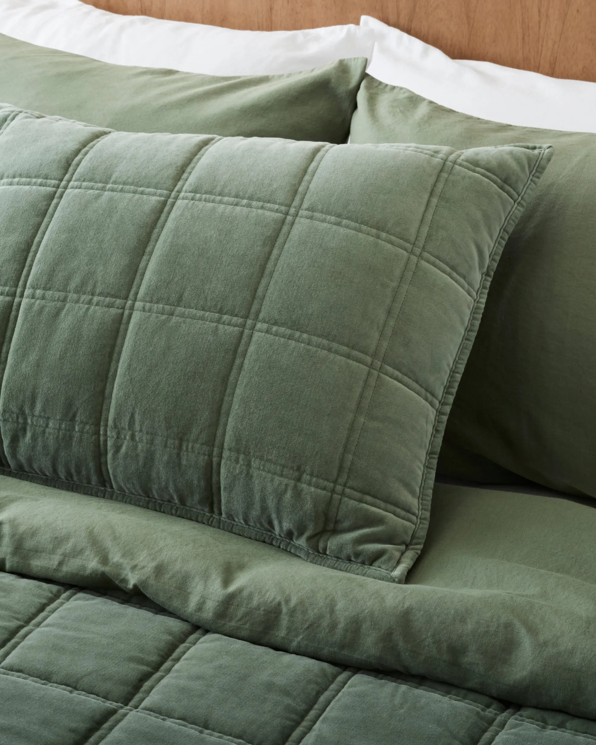 Weekend Velvet Quilt - Dusty Green